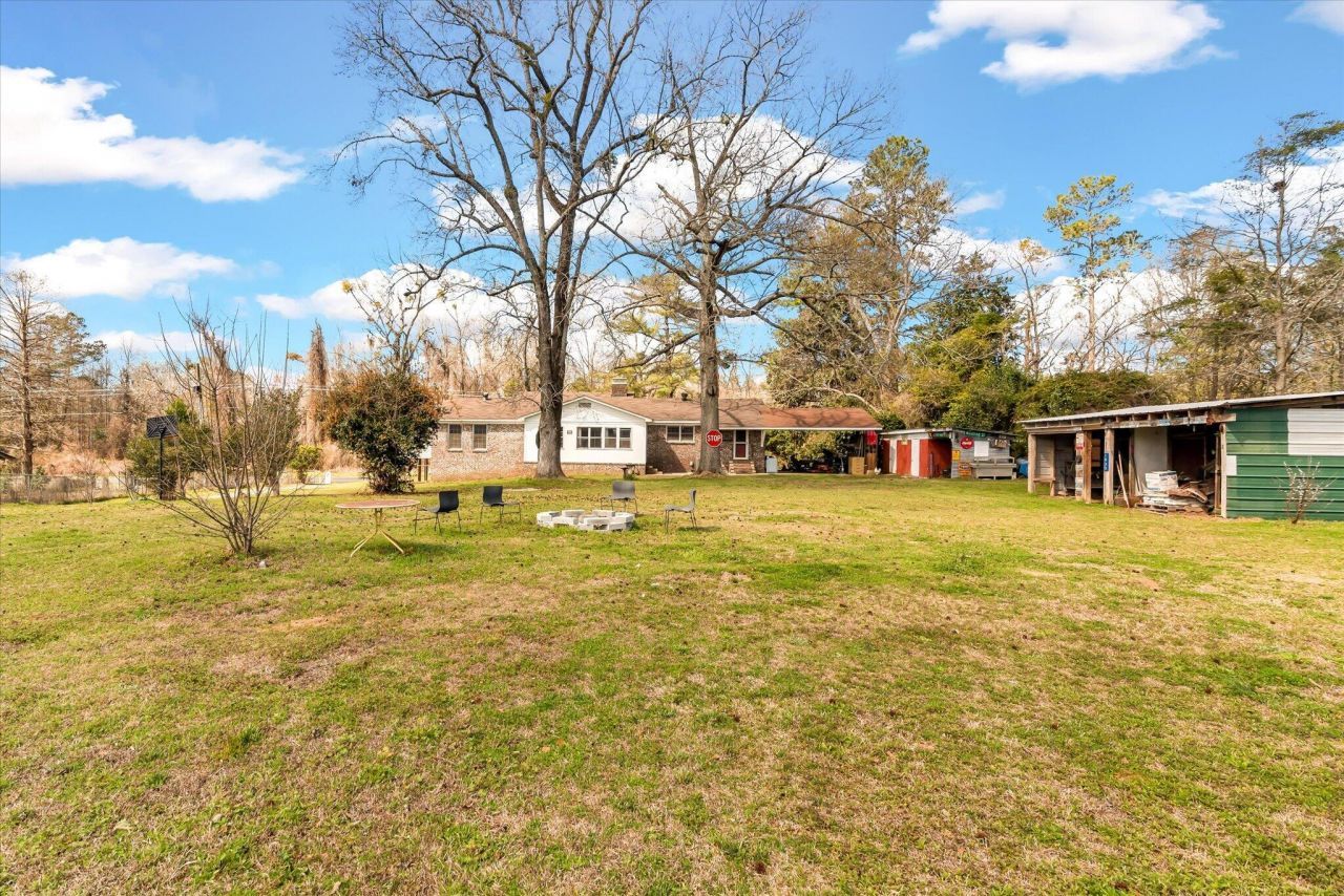 1979 Highway 15 S Photo 42