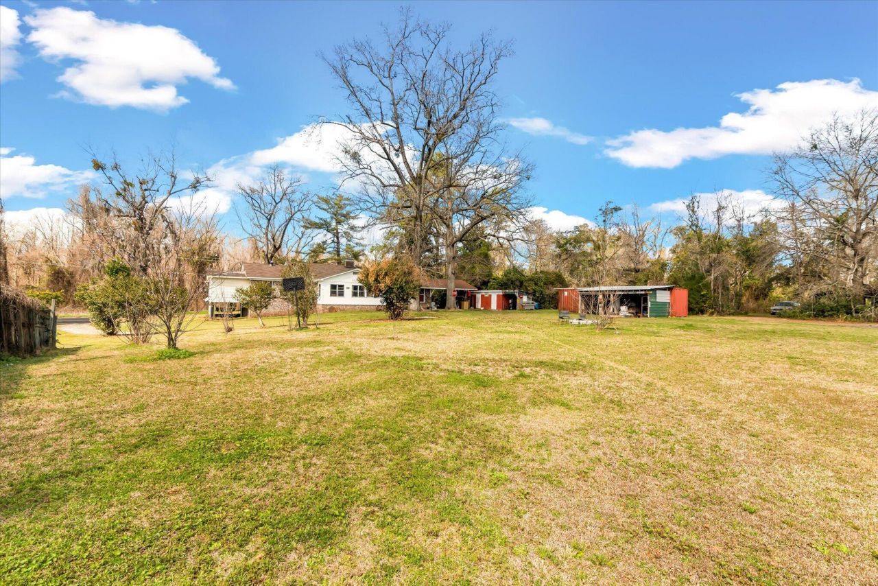 1979 Highway 15 S Photo 43