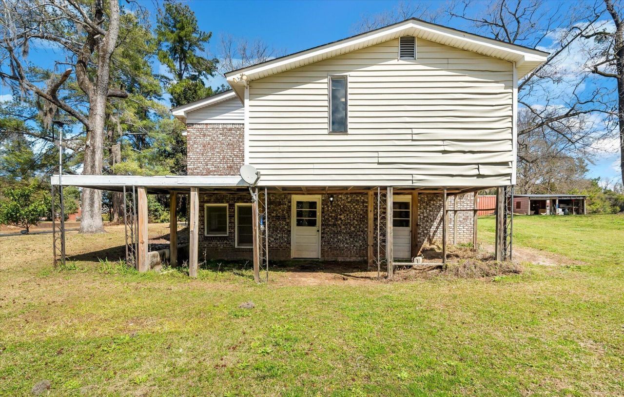 1979 Highway 15 S Photo 44