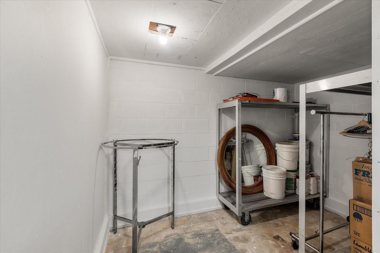 1979 Highway 15 S Photo 49