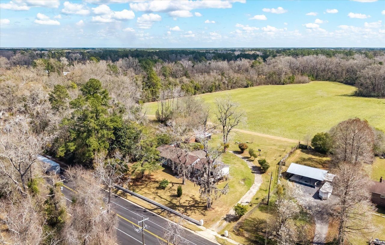 1979 Highway 15 S Photo 5