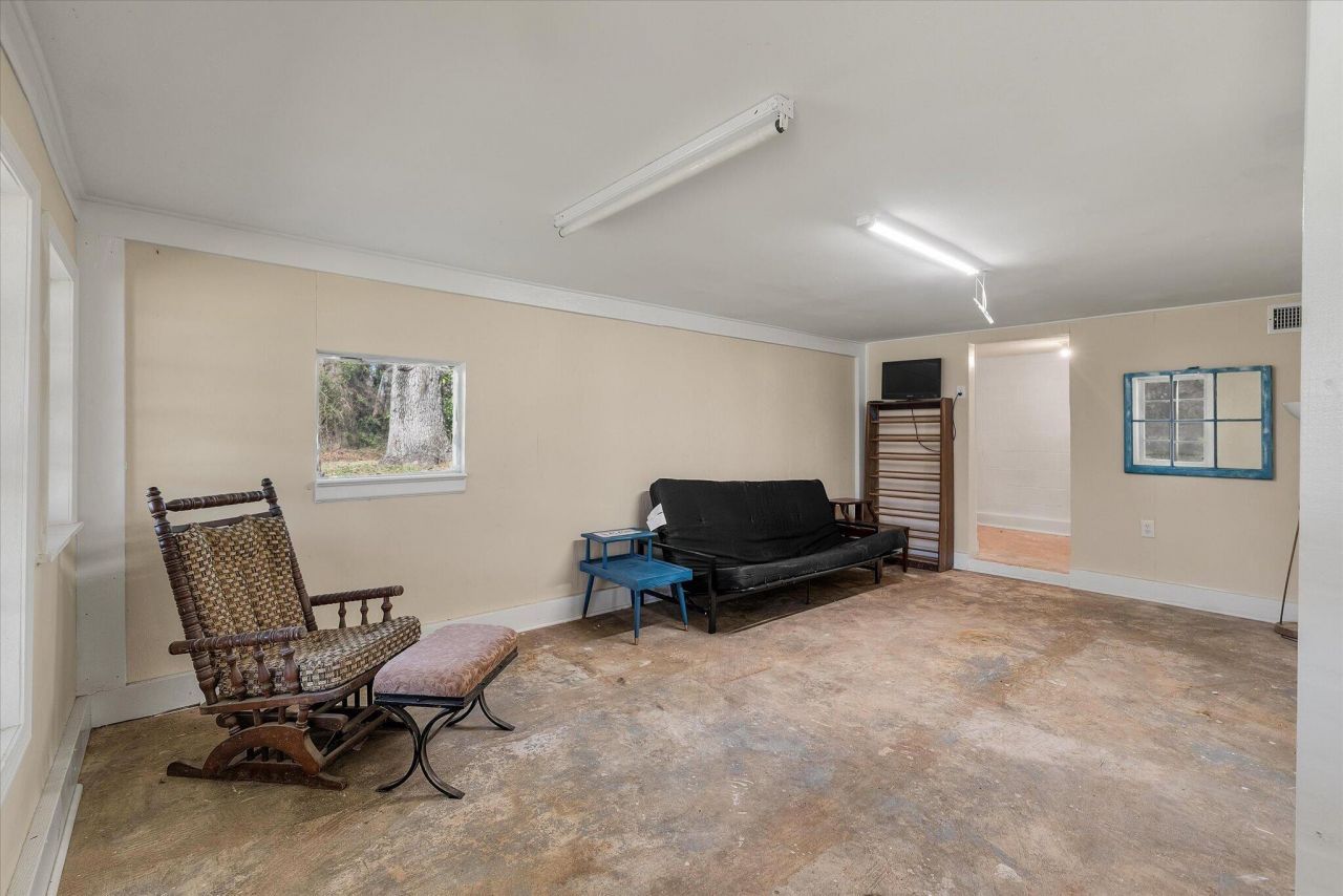 1979 Highway 15 S Photo 54