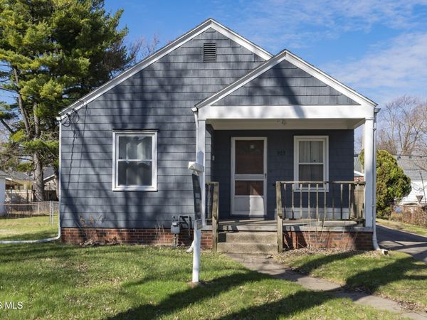 923 Mackow Drive, Toledo, OH 43607