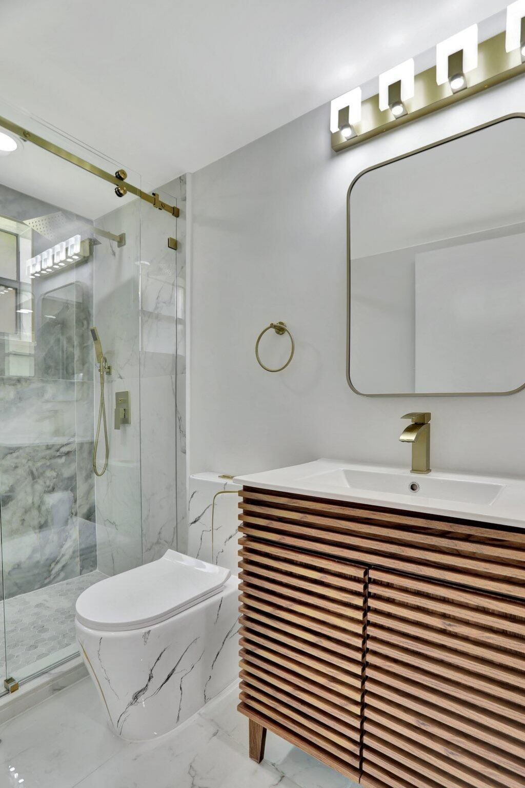 450 Normandy J, Delray Beach, FL 33484 Photo