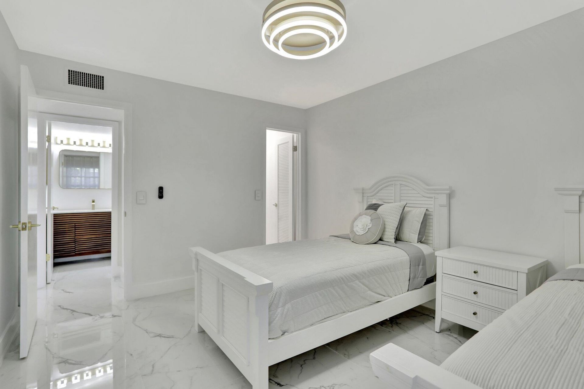 450 Normandy J, Delray Beach, FL 33484 Photo