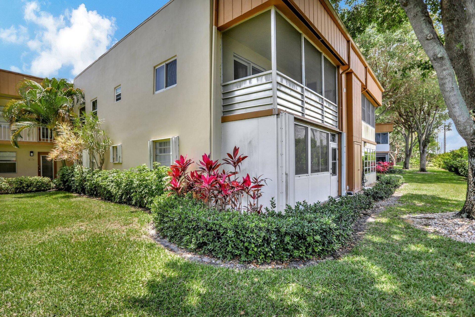 450 Normandy J, Delray Beach, FL 33484 Photo
