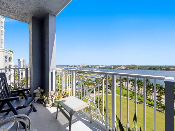 255 Evernia Street, Unit 1004, West Palm Beach, FL 33401