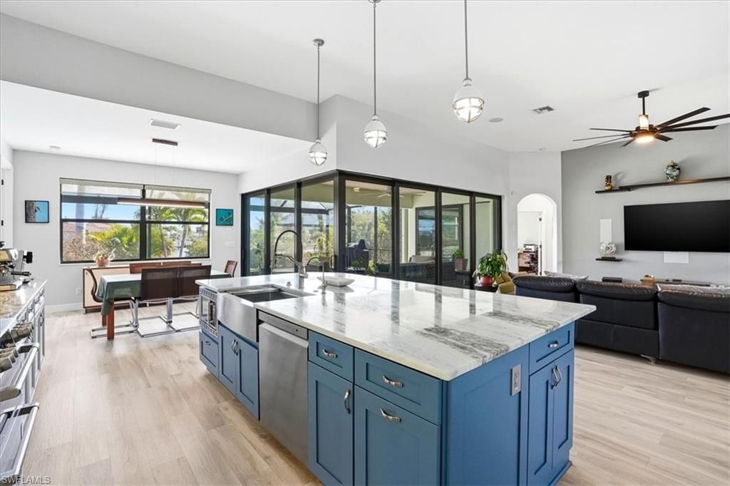 2105 Ottersrest Ln, Cape Coral, FL 33990 Photo