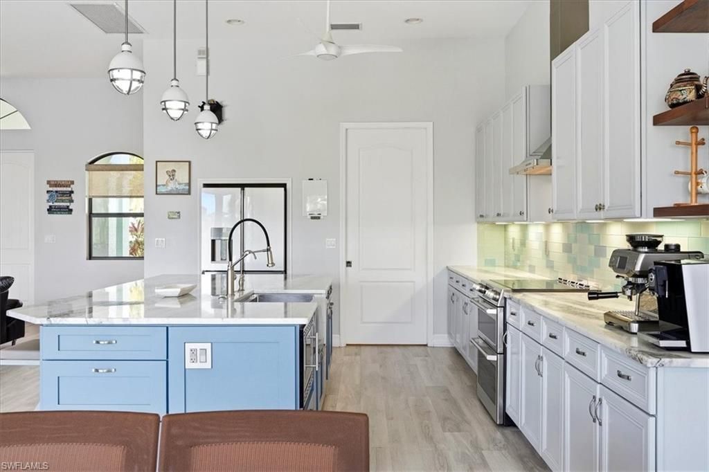 2105 Ottersrest Ln, Cape Coral, FL 33990 Photo