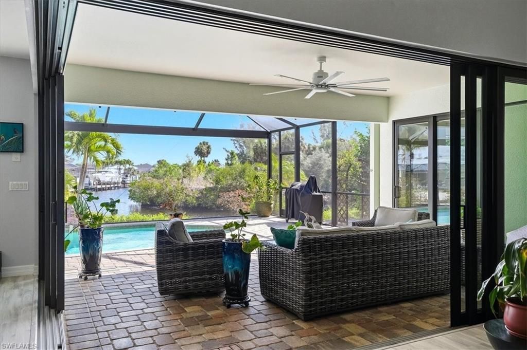 2105 Ottersrest Ln, Cape Coral, FL 33990 Photo