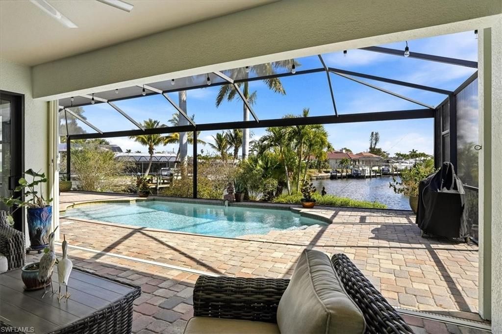 2105 Ottersrest Ln, Cape Coral, FL 33990 Photo