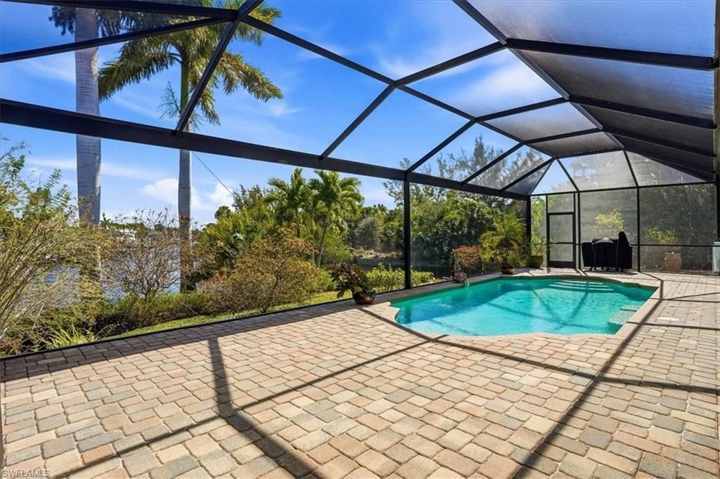 2105 Ottersrest Ln, Cape Coral, FL 33990 Photo