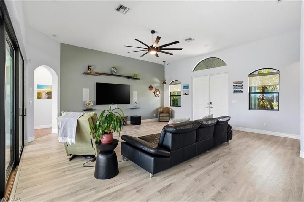 2105 Ottersrest Ln, Cape Coral, FL 33990 Photo