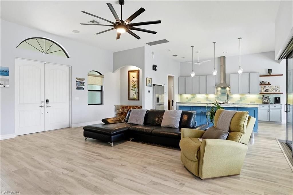 2105 Ottersrest Ln, Cape Coral, FL 33990 Photo