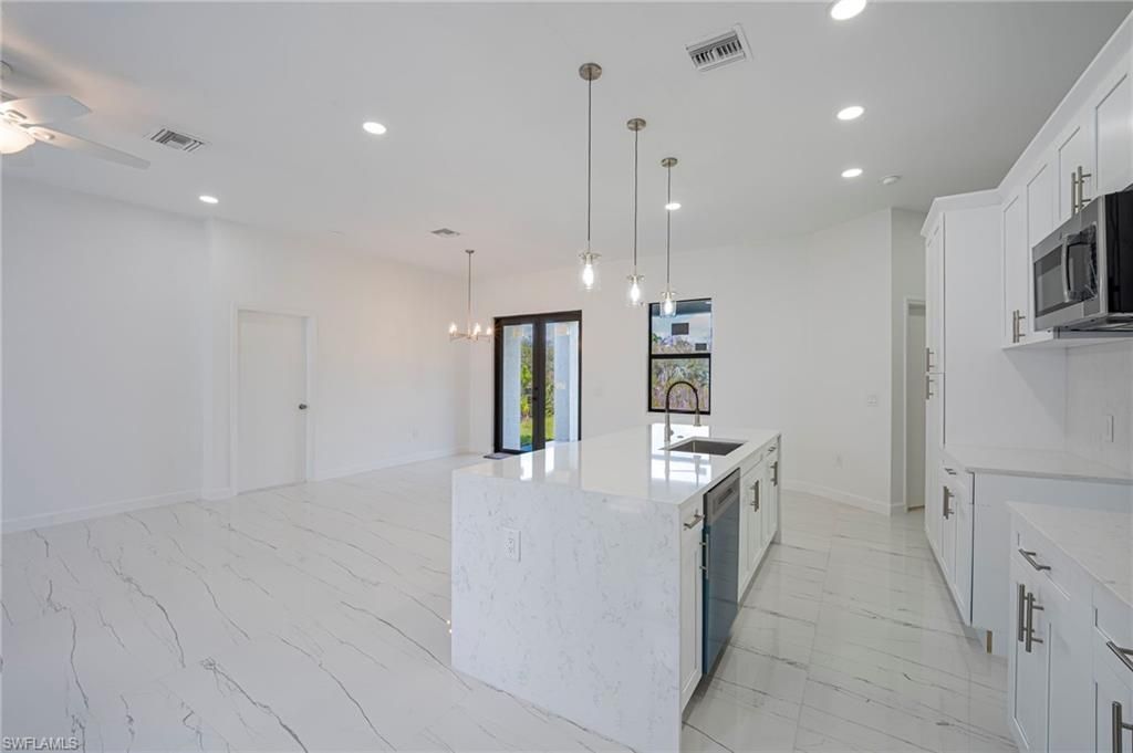 2604 73rd St W, Lehigh Acres, FL 33971 Photo