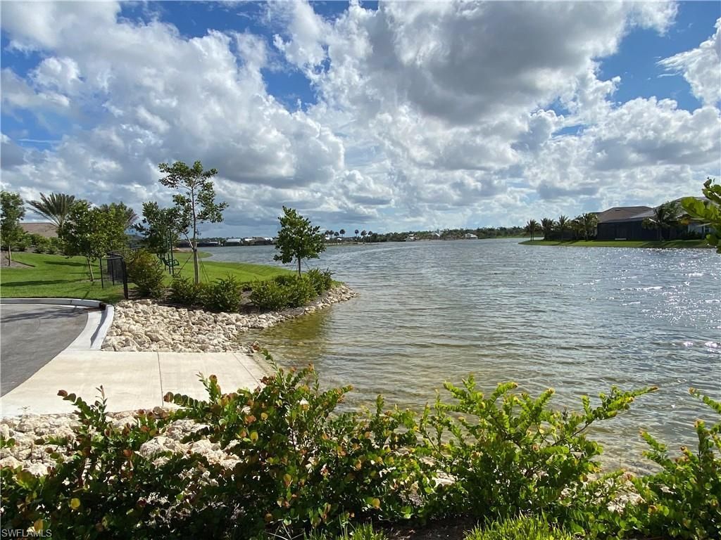 14639 Edgewater Cir, Naples, FL 34114 Photo