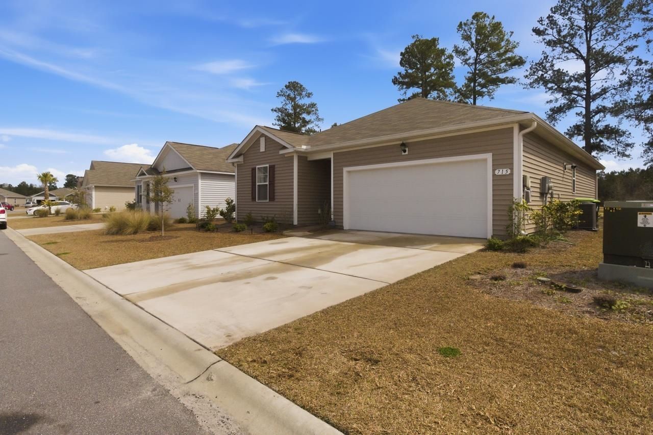 715 Gryffindor Dr. Photo 35