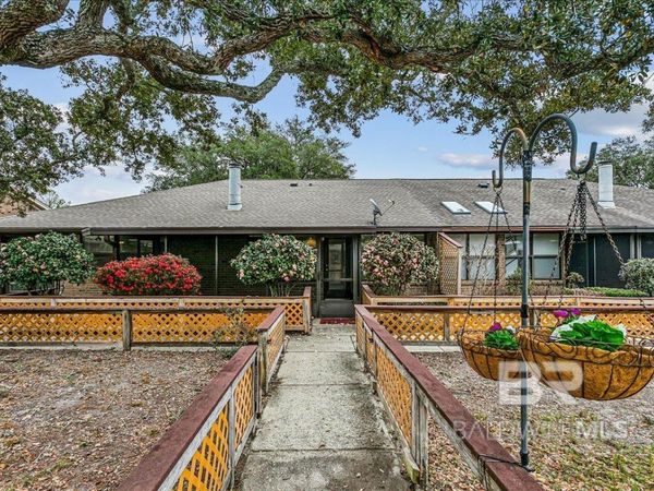 5073 Leeward Drive, Pensacola, FL 32507