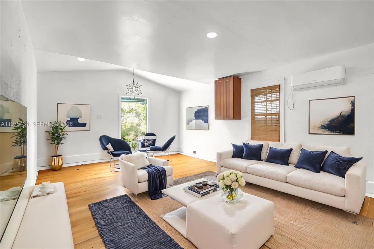 11809 NE 1st Ave , Miami, FL 33161 Photo