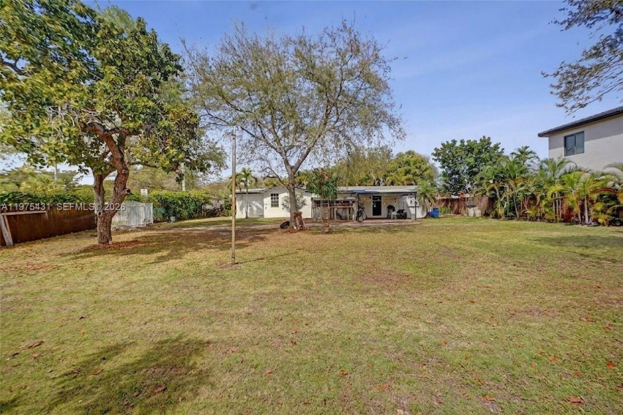 11809 NE 1st Ave, Miami, FL 33161 Photo