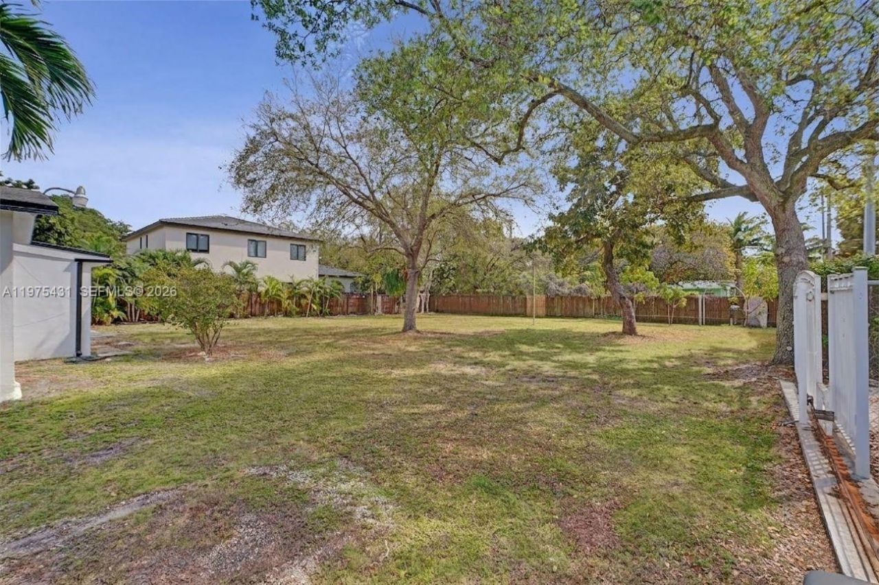 11809 NE 1st Ave, Miami, FL 33161 Photo