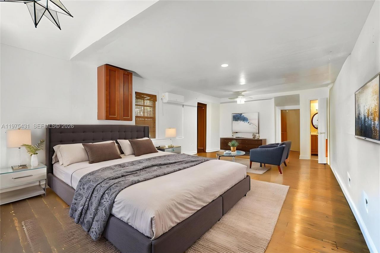 11809 NE 1st Ave, Miami, FL 33161 Photo