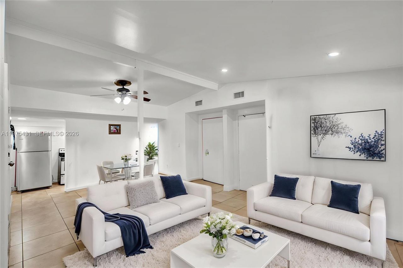 11809 NE 1st Ave, Miami, FL 33161 Photo