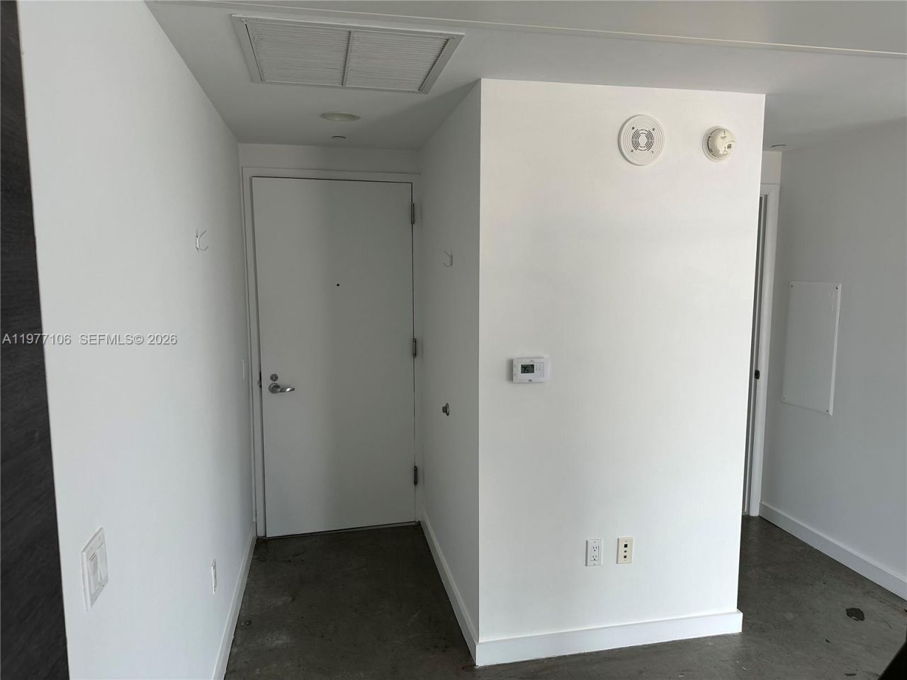 151 SE 1st St, Unit 1410, Miami, FL 33131 Photo