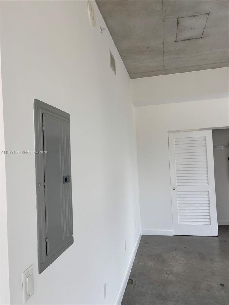 151 SE 1st St, Unit 1410, Miami, FL 33131 Photo