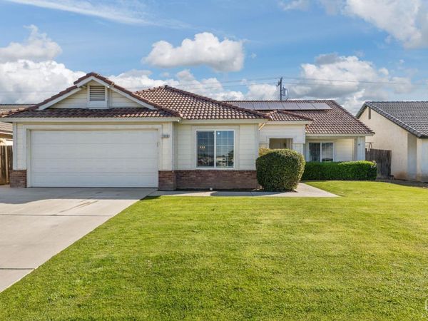 11919 Hannah Denise Avenue, Bakersfield, CA 93312