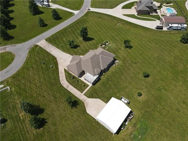 19104 Autumn Lane, Pleasant Hill, MO 64080