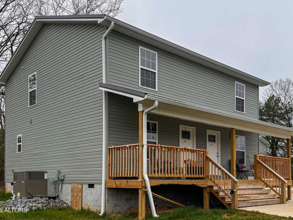 147/149 Oak Street , Athens, TN 37303