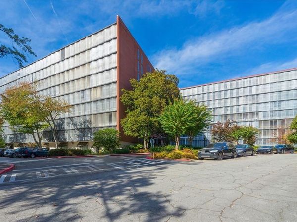 3060 Pharr Court North NW, Unit 223, Atlanta, GA 30305