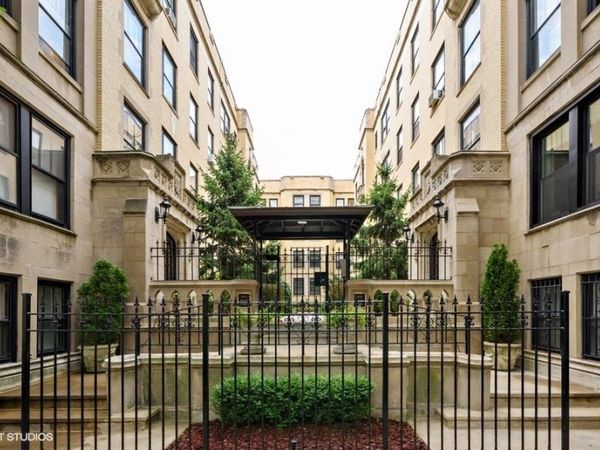 3604 N Pine Grove Avenue , Unit 2H, Chicago, IL 60613