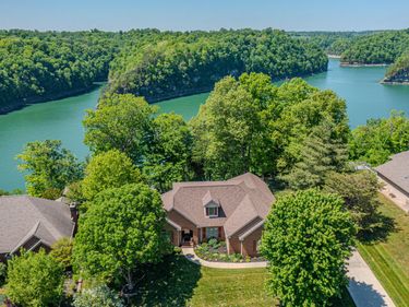 512 Water Cliff Drive, Somerset, KY 42503