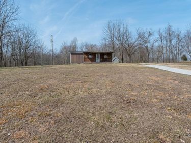 7205 Kentucky 39 , Crab Orchard, KY 40419