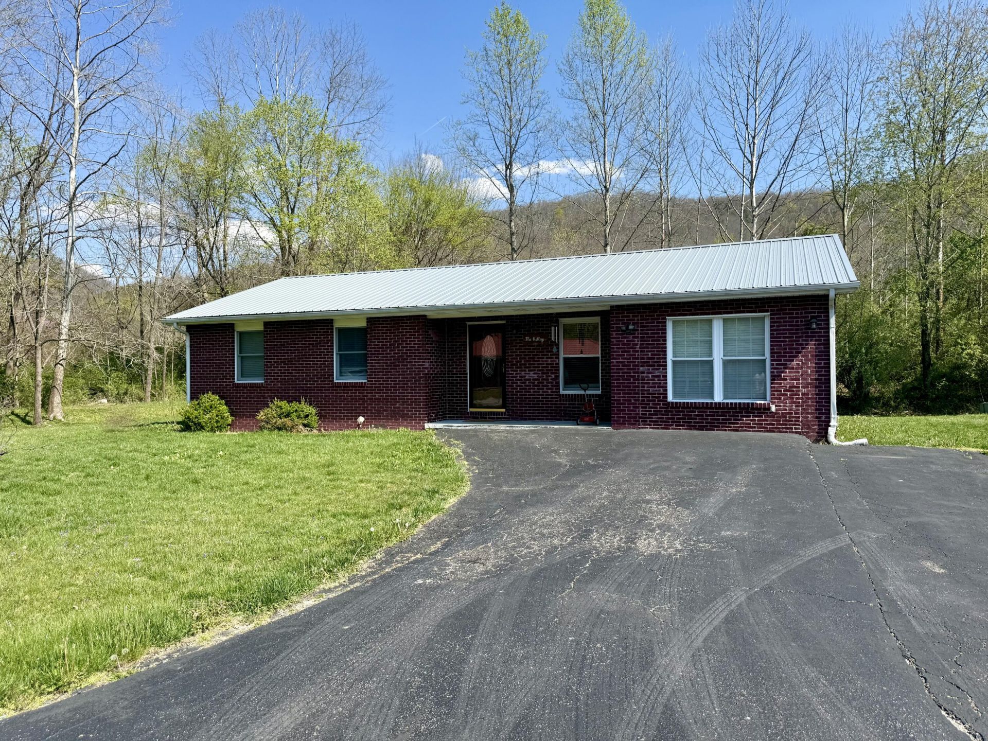 223 Maher Drive, Morehead, KY 40351 Main Photo