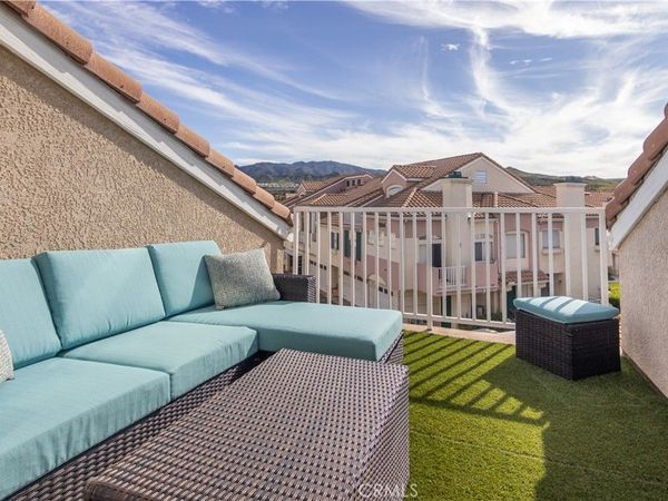 27006 Karns Court, Unit 61305, Canyon Country, CA 91387