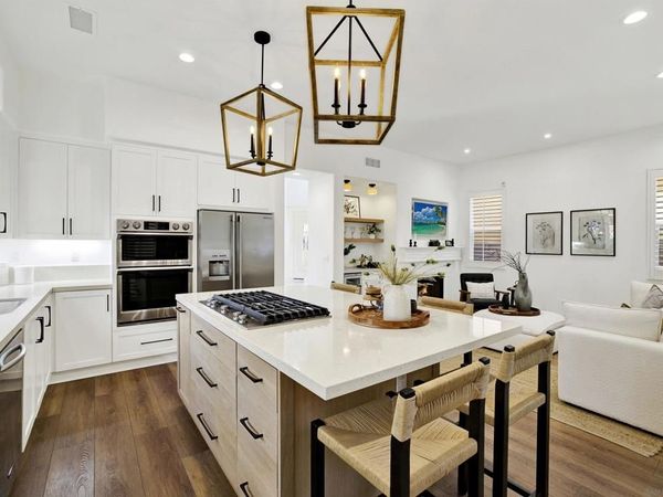 7073 SURFBIRD CIR, Carlsbad, CA 92011