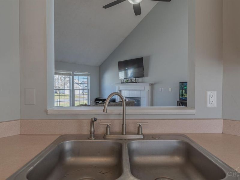 6084 Weber Oaks Drive, Miami Twp, OH 45140 Photo 17