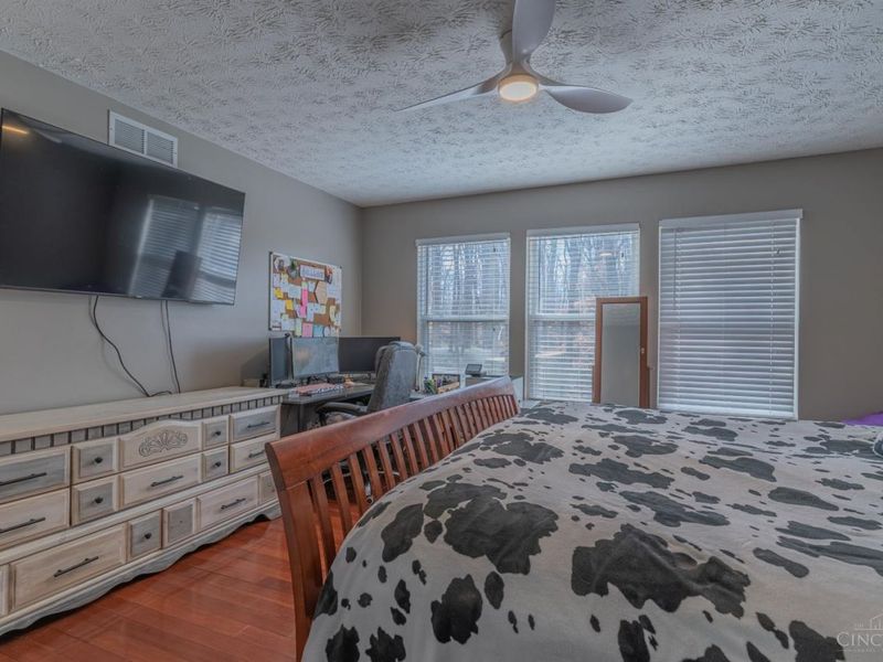 6084 Weber Oaks Drive, Miami Twp, OH 45140 Photo 19