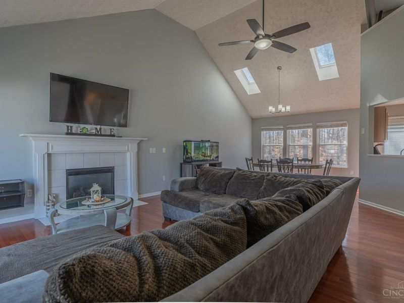 6084 Weber Oaks Drive, Miami Twp, OH 45140 Photo 6