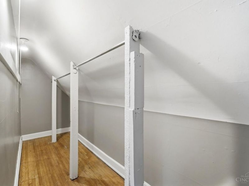 1352 Westminster Drive, Cincinnati, OH 45229 Photo 26