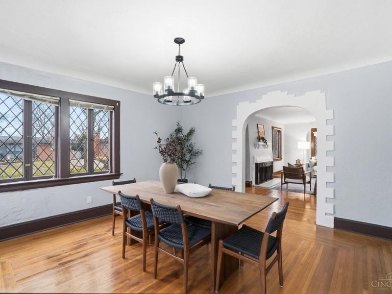 1352 Westminster Drive, Cincinnati, OH 45229 Photo 8