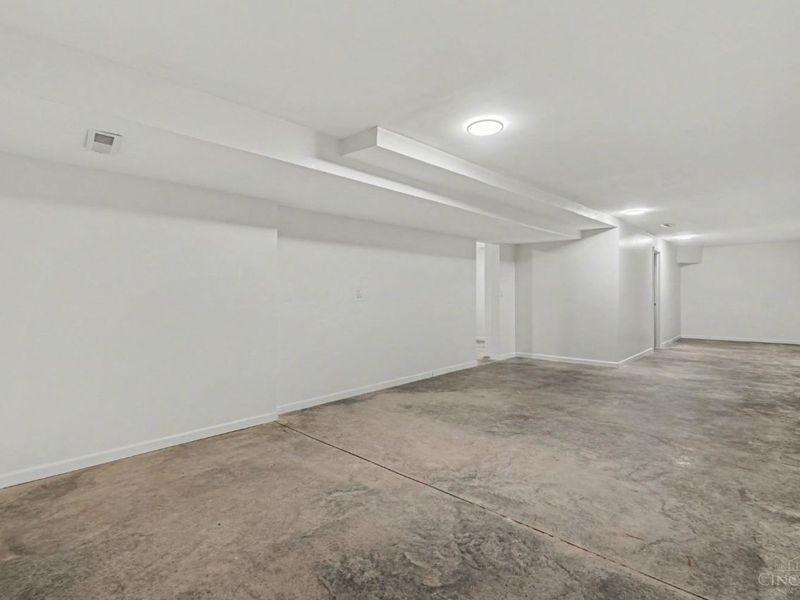 1324 Northwoods Drive, Hillsboro, OH 45133 Photo 47