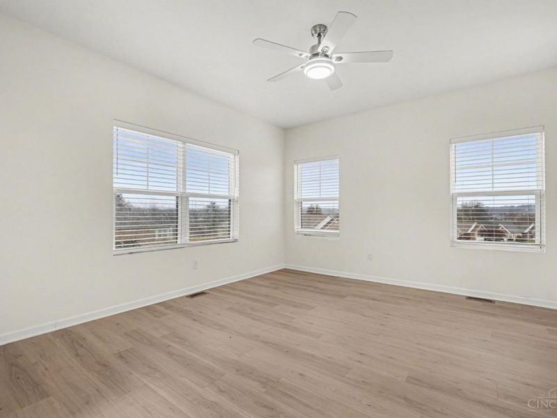 1324 Northwoods Drive, Hillsboro, OH 45133 Photo 8