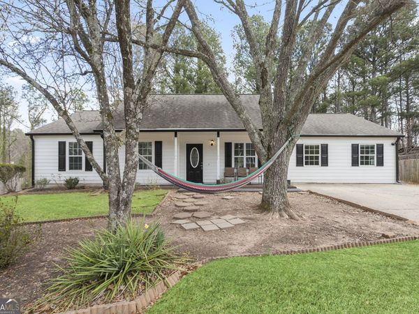 1071 Braddock Circle, Woodstock, GA 30189