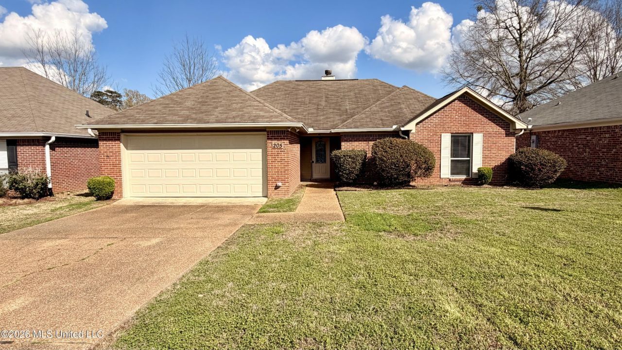 205 Edge Water Branch Drive, Brandon, MS 39042 Main Photo