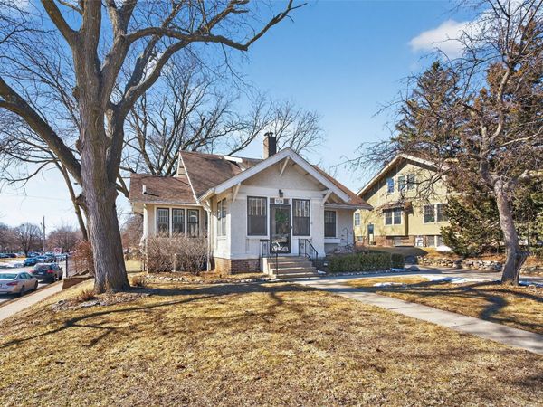 904 45th Street, Des Moines, IA 50312
