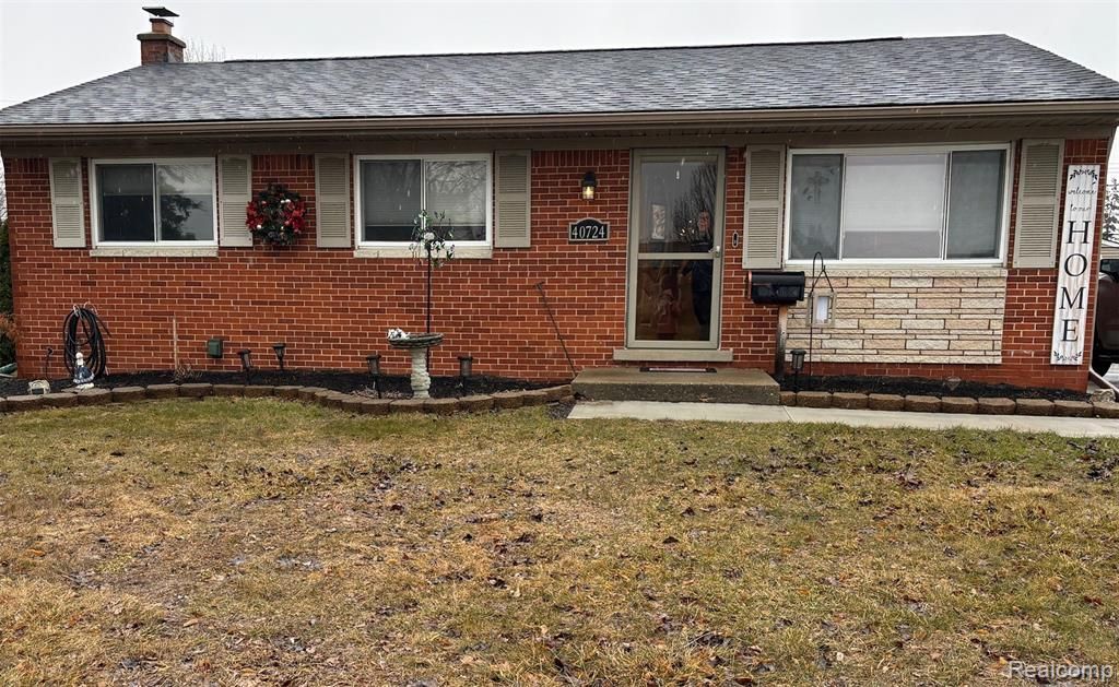 40724 Pickett Ridge Road, Sterling Heights, MI 48313 Main Photo